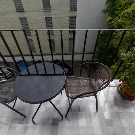 Chic & Cozy In The Heart Of Apartment