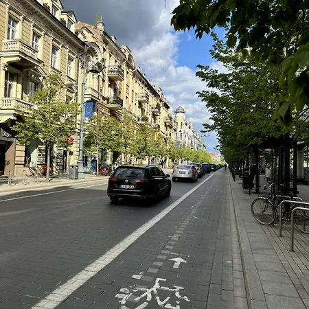 Chic & Cozy In The Heart Of *